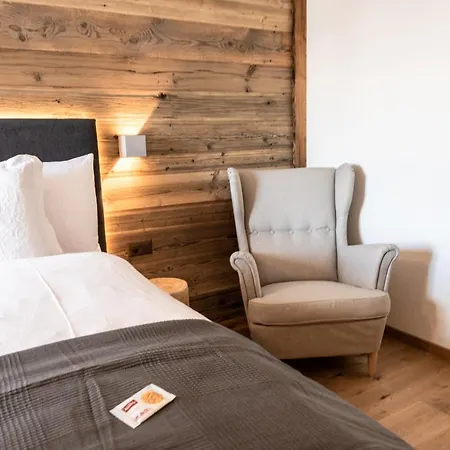 Hotel Ermitage 3*