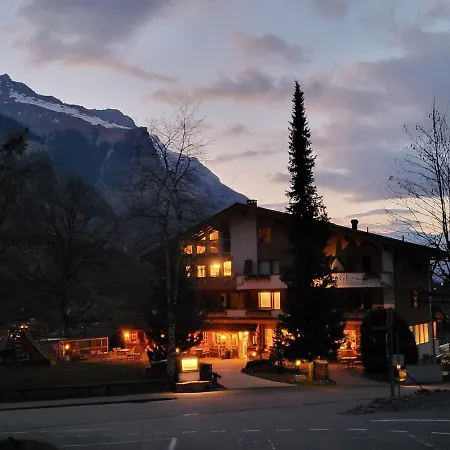 Typically Swiss Ermitage カンデルシュテッグ