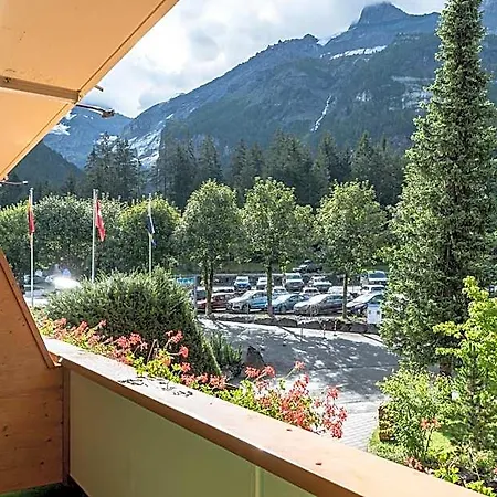 Typically Swiss Ermitage ホテル カンデルシュテッグ