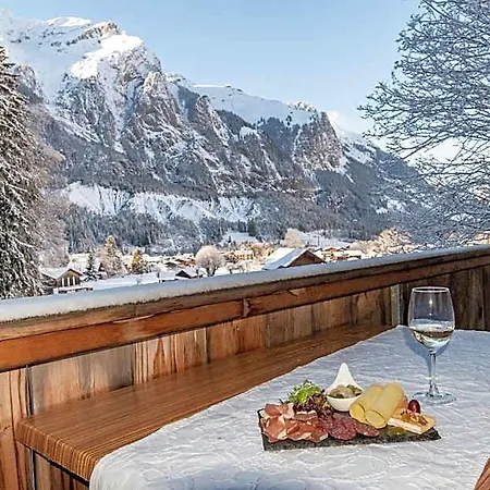 Typically Swiss Ermitage カンデルシュテッグ