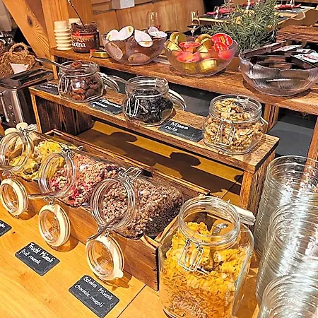 Typically Swiss Ermitage 3* カンデルシュテッグ