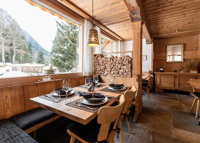 Typically Swiss Ermitage Hotel Kandersteg